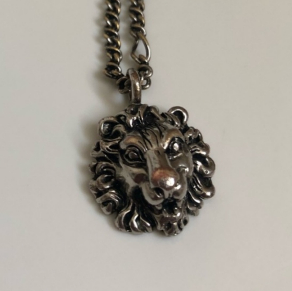 Authentic Gucci Silver Lion Necklace Chain